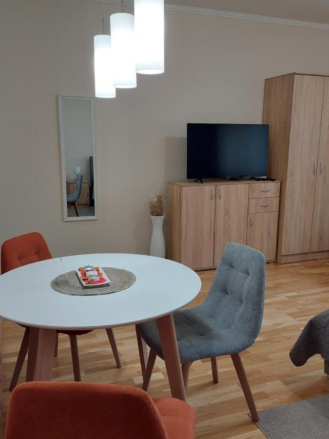 סובוטיקה Apartman Miluro מראה חיצוני תמונה