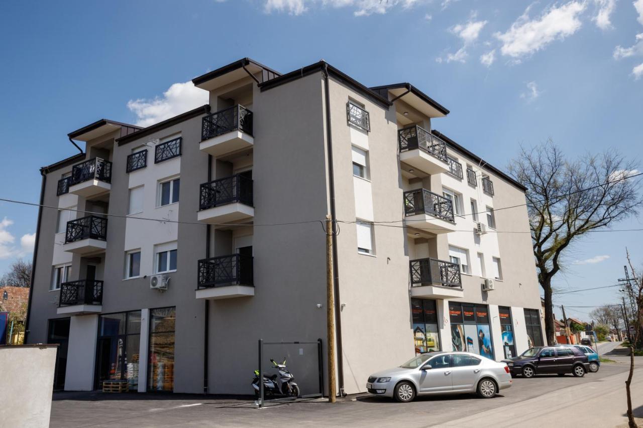 סובוטיקה Apartman Miluro מראה חיצוני תמונה